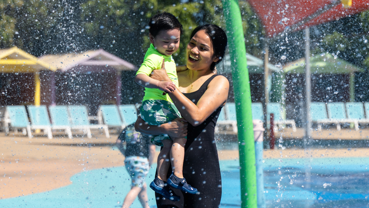 Splash Pads Raging Waters Sydney