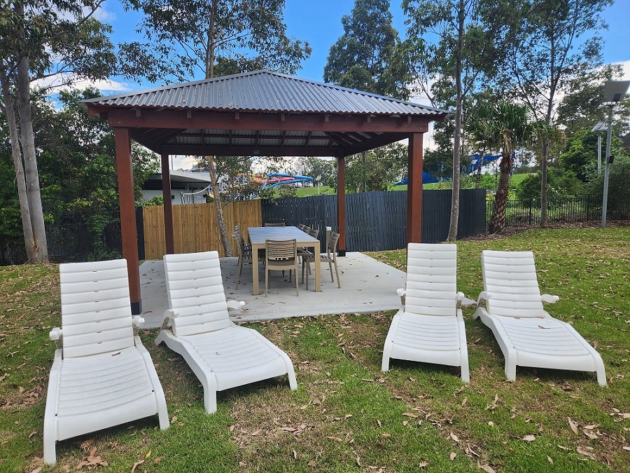 Beach View Cabanas Raging Water Sydney