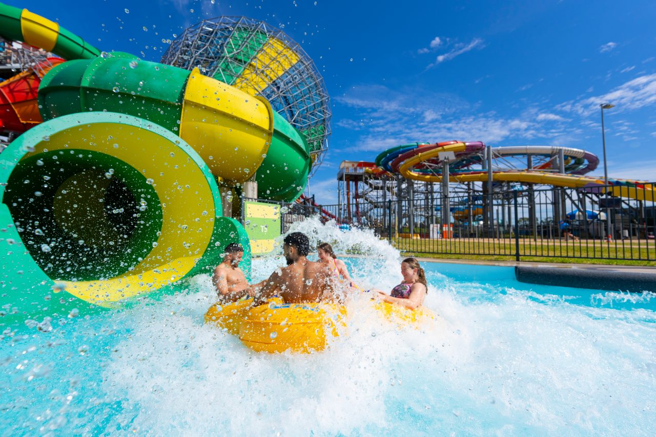 group in Dino Lagoon